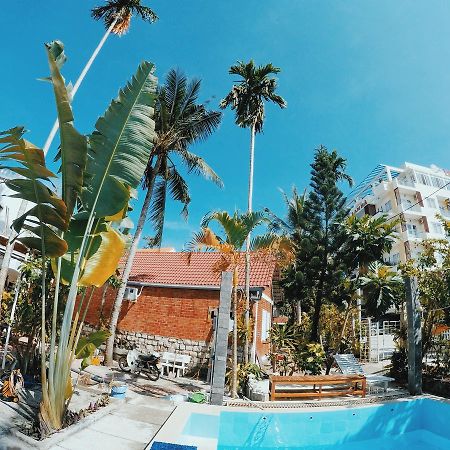 Sea Living Hostel Дуонг-Донг Экстерьер фото