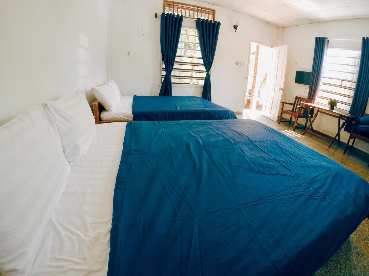 Sea Living Hostel Дуонг-Донг Экстерьер фото