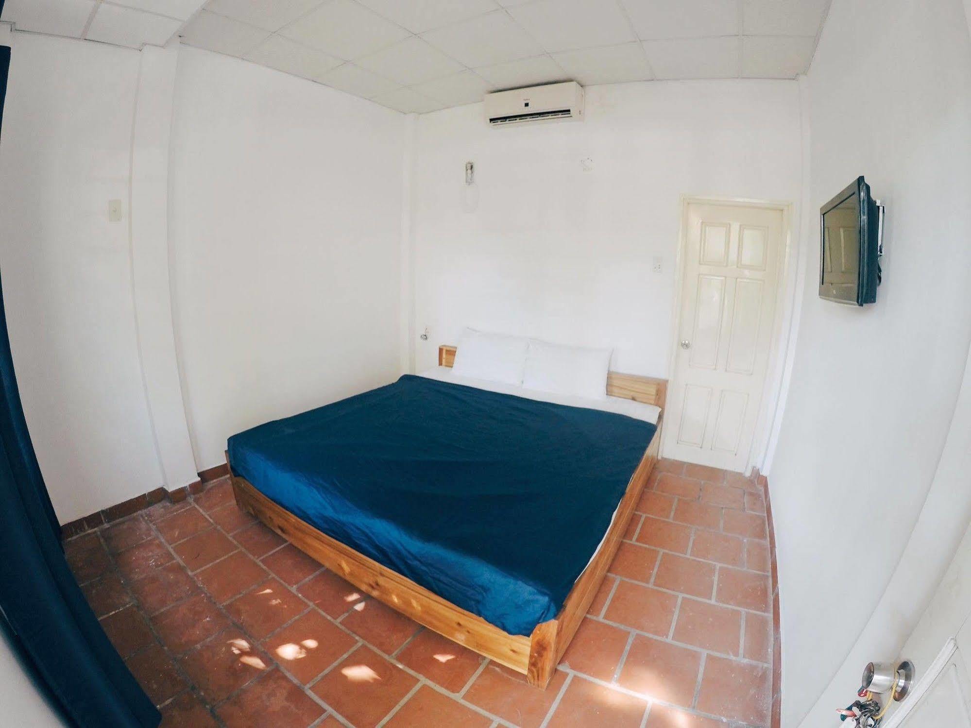 Sea Living Hostel Дуонг-Донг Экстерьер фото