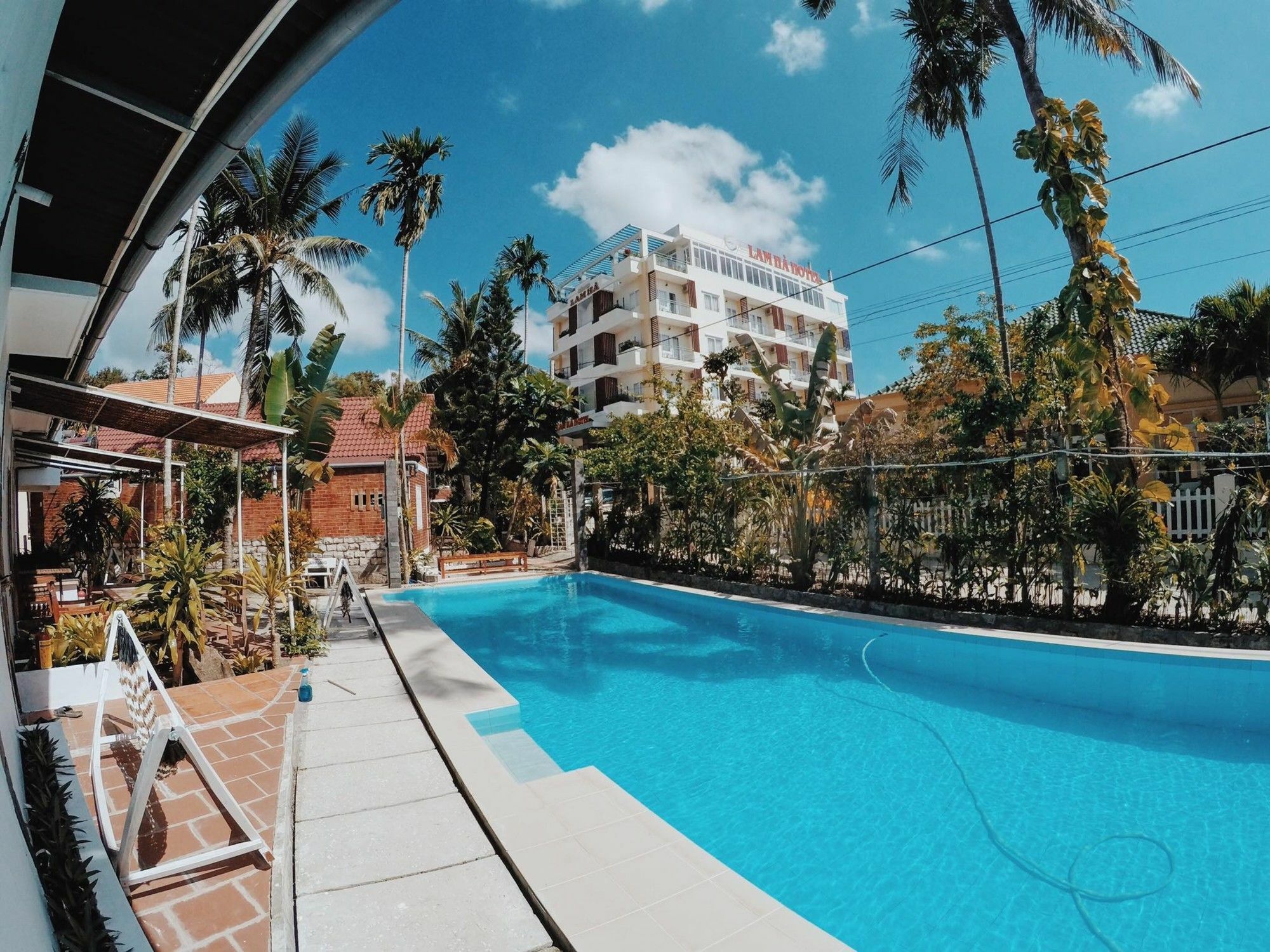 Sea Living Hostel Дуонг-Донг Экстерьер фото