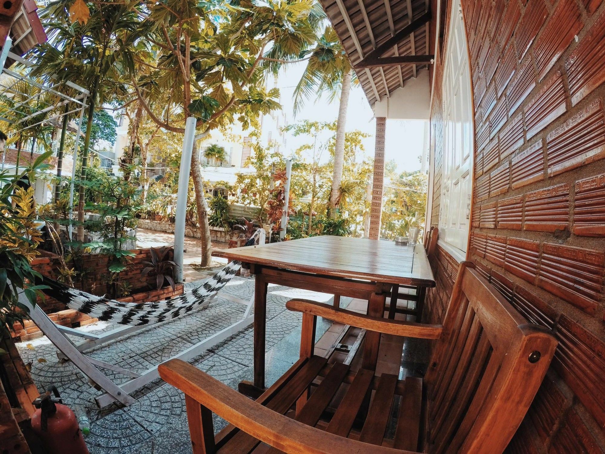 Sea Living Hostel Дуонг-Донг Экстерьер фото