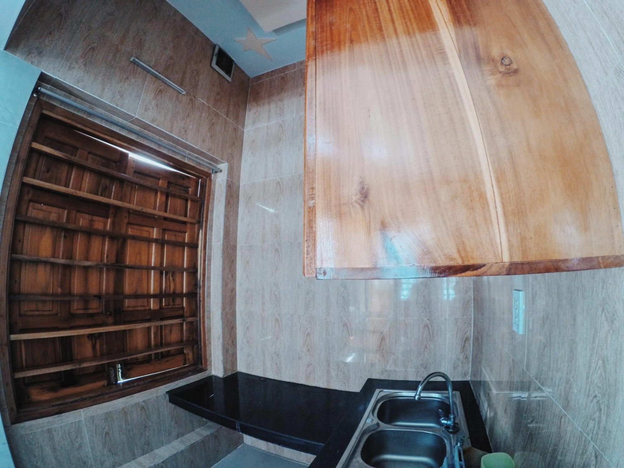 Sea Living Hostel Дуонг-Донг Экстерьер фото